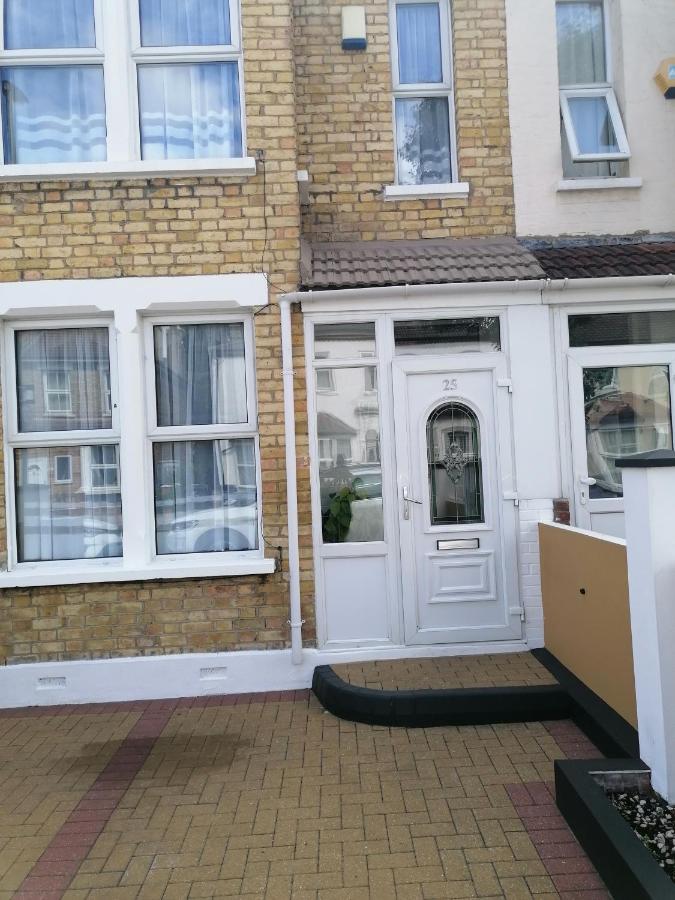 Fbs Homestay Norwood المظهر الخارجي الصورة